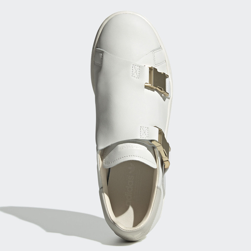 SEPATU SNEAKERS ADIDAS Wmns Stan Smith Buckle