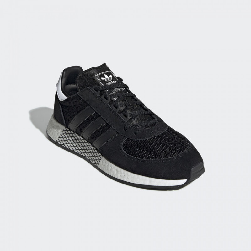 SEPATU SNEAKERS ADIDAS Marathon Tech