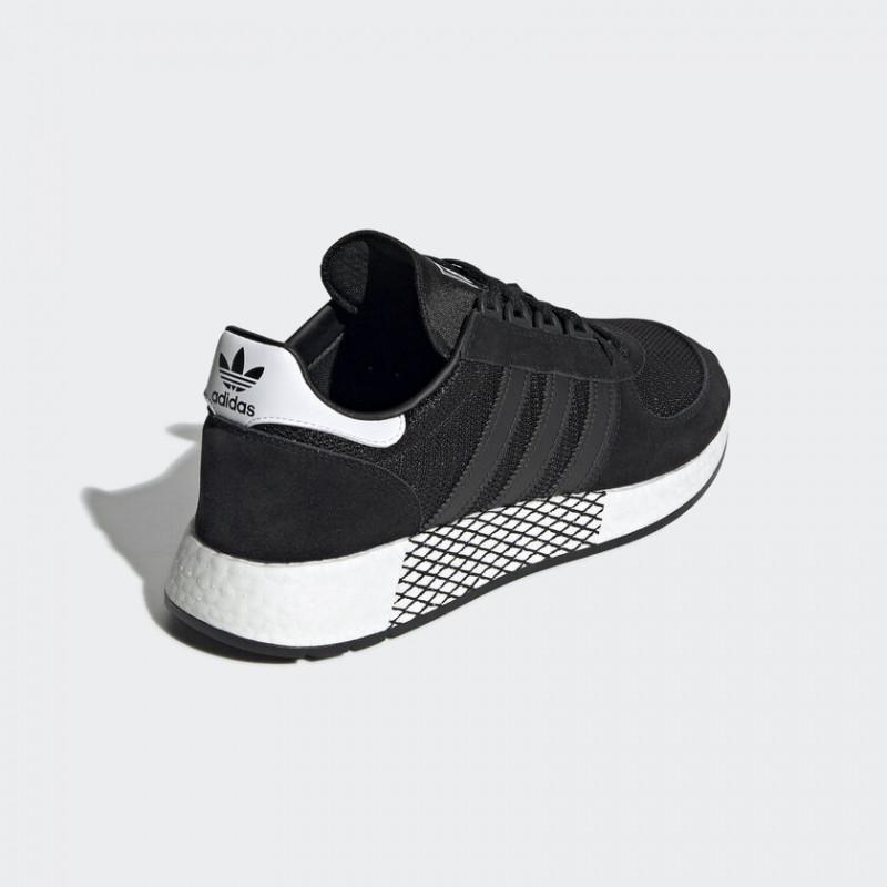 SEPATU SNEAKERS ADIDAS Marathon Tech