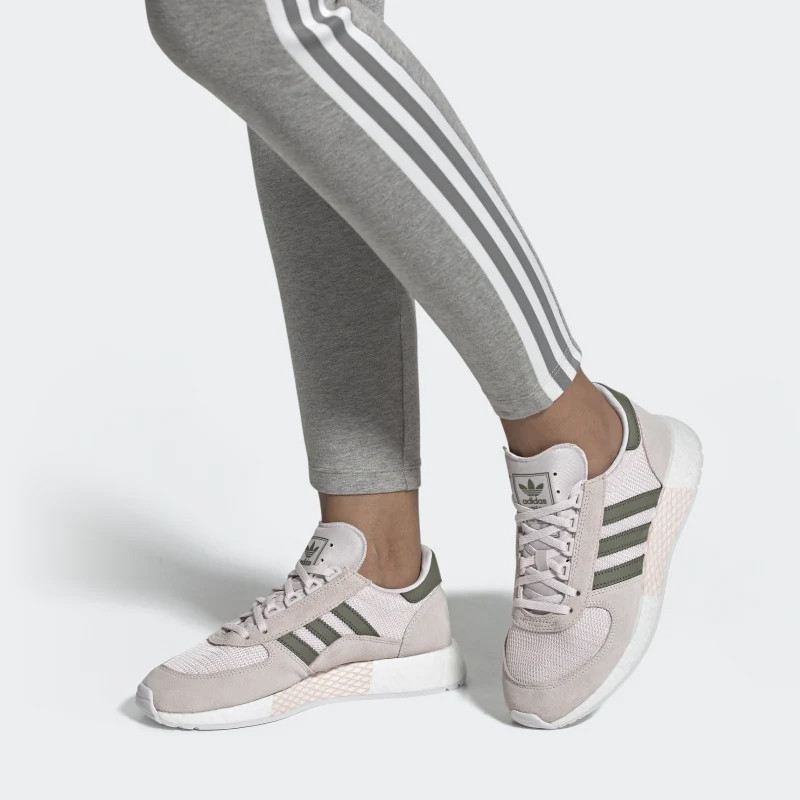 SEPATU SNEAKERS ADIDAS Wmns Marathon Tech