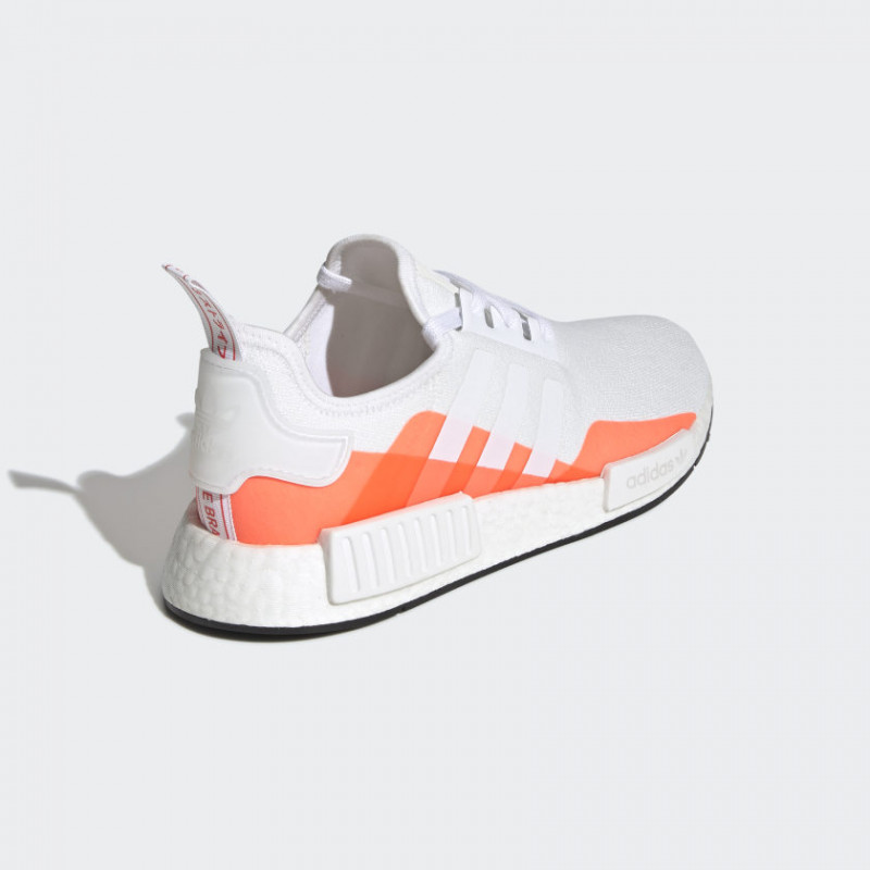 SEPATU SNEAKERS ADIDAS NMD_R1