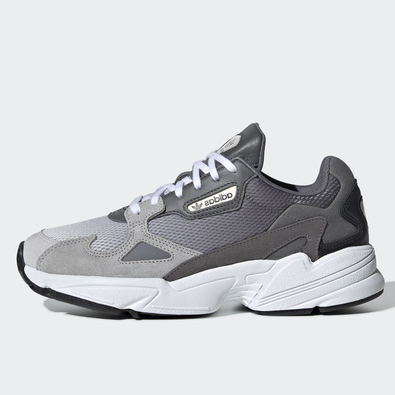 SEPATU SNEAKERS ADIDAS Wmns Falcon