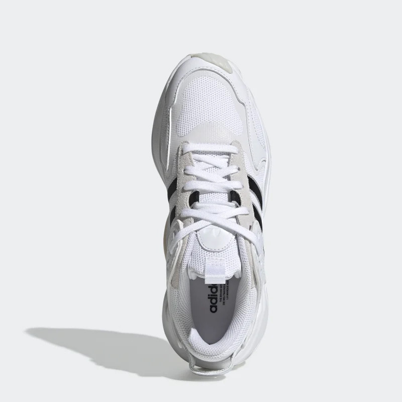 SEPATU TRAINING ADIDAS Wmns Magmur Runner