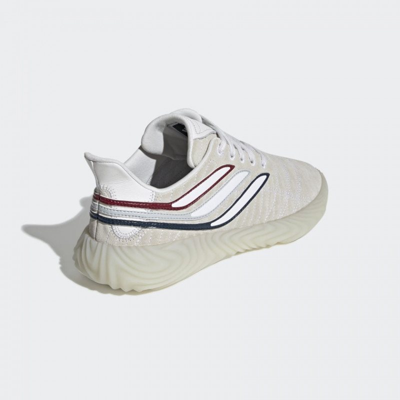 SEPATU SNEAKERS ADIDAS Sobakov