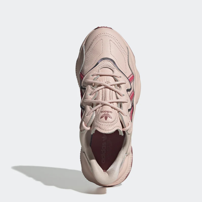 SEPATU TRAINING ADIDAS Wmns Ozweego