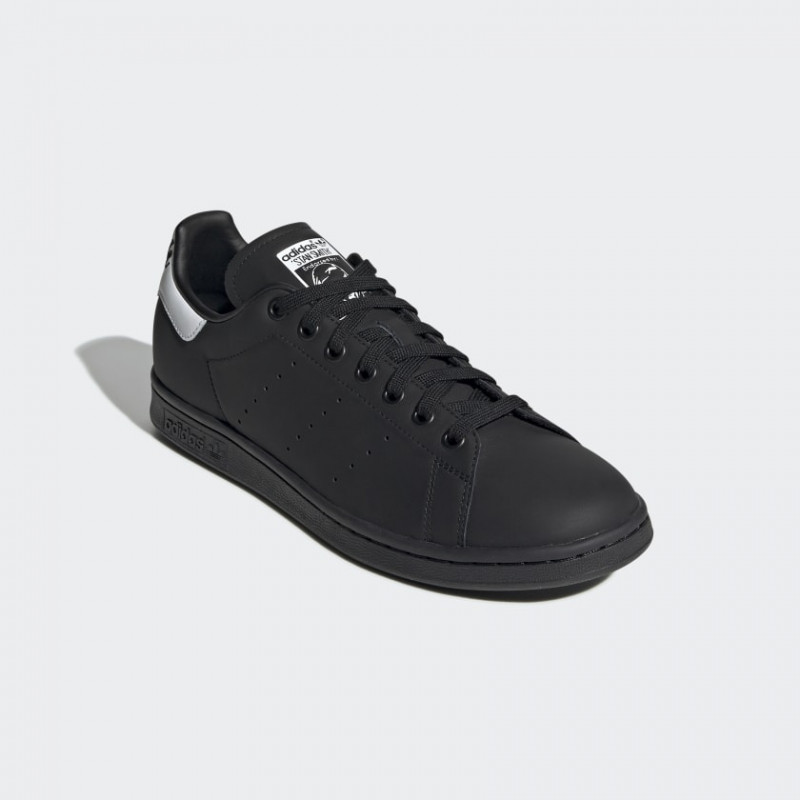 SEPATU SNEAKERS ADIDAS Stan Smith