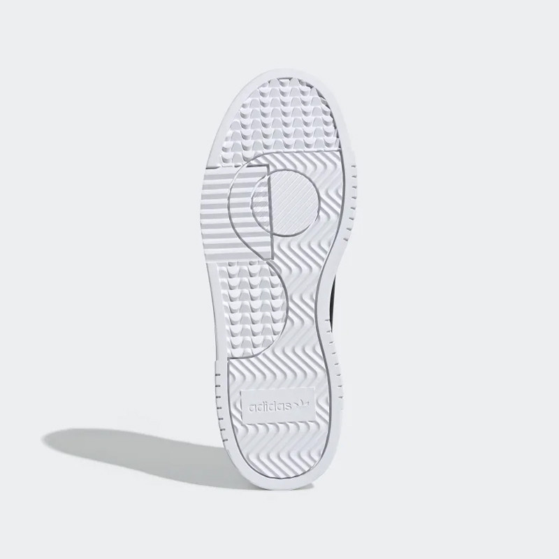 SEPATU SNEAKERS ADIDAS Supercourt