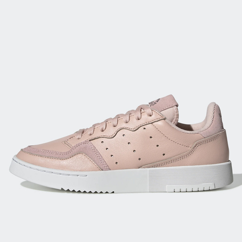 SEPATU SNEAKERS ADIDAS Wmns Supercourt