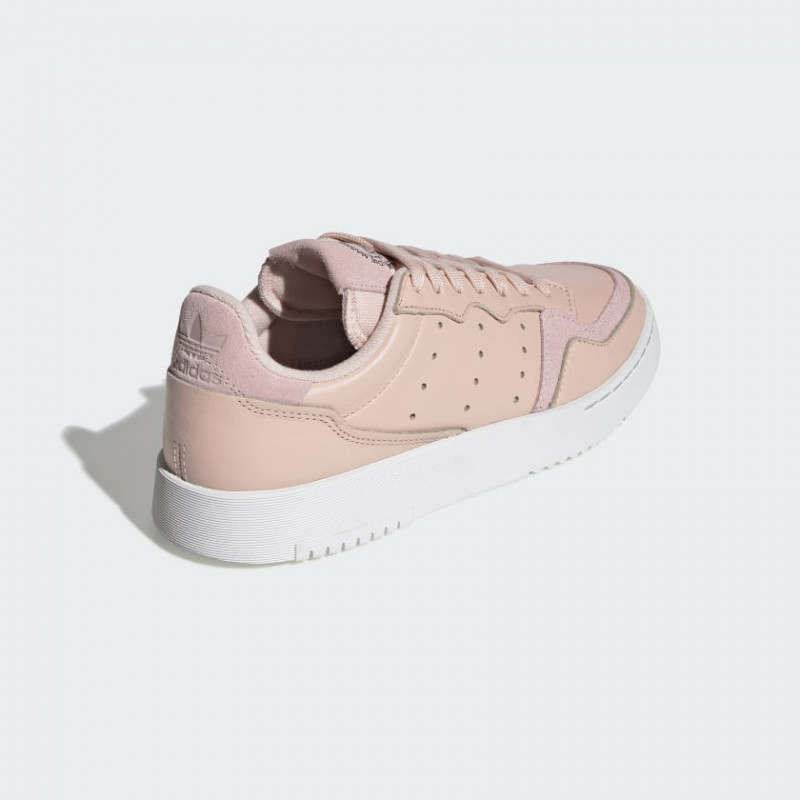 SEPATU SNEAKERS ADIDAS Wmns Supercourt