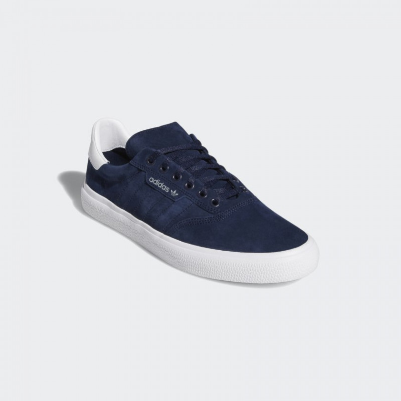 SEPATU SNEAKERS ADIDAS 3MC