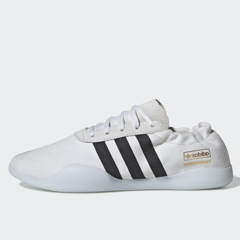 SEPATU TRAINING ADIDAS Wmns Taekwondo Team