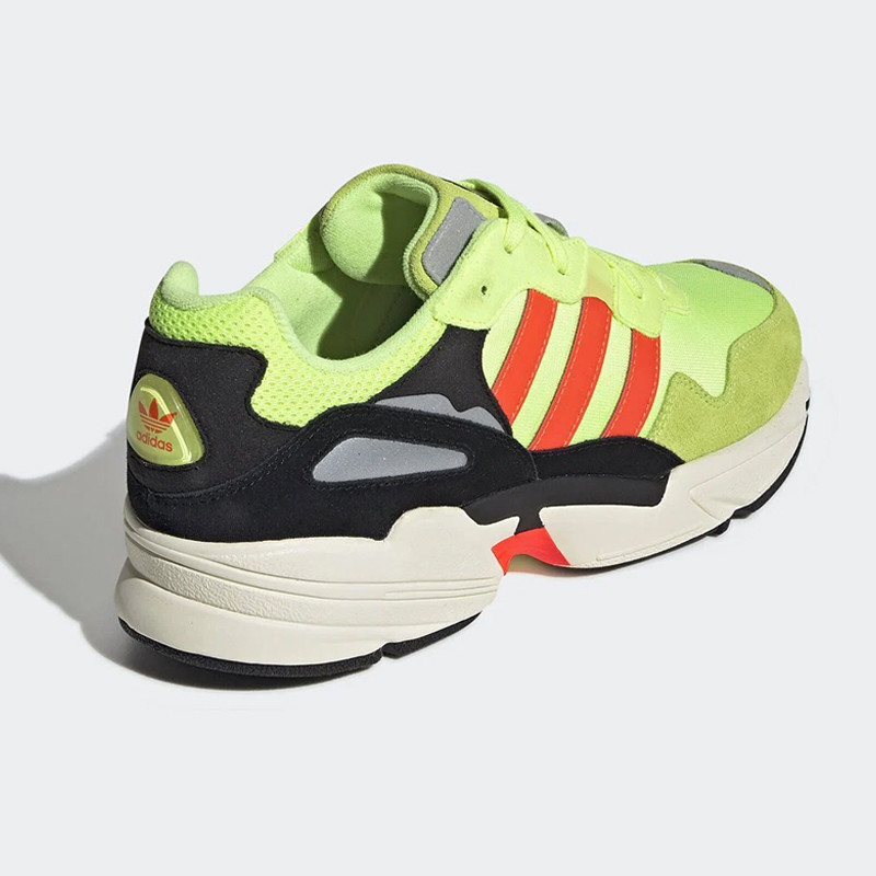 SEPATU SNEAKERS ADIDAS Yung-96