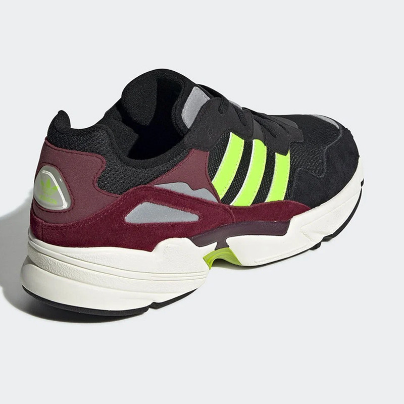 SEPATU SNEAKERS ADIDAS Yung-96