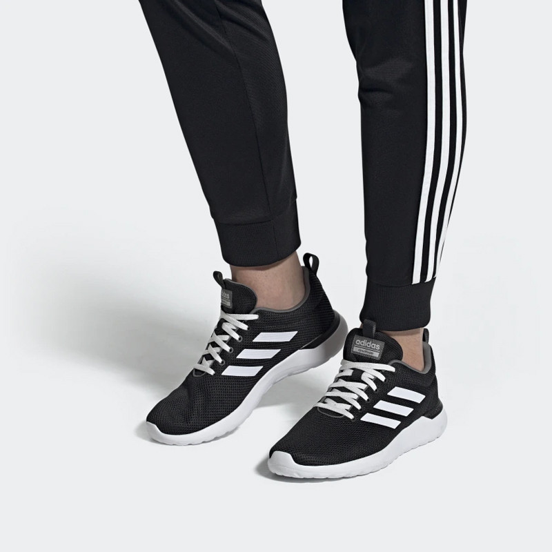 SEPATU LARI ADIDAS Lite Racer CLN