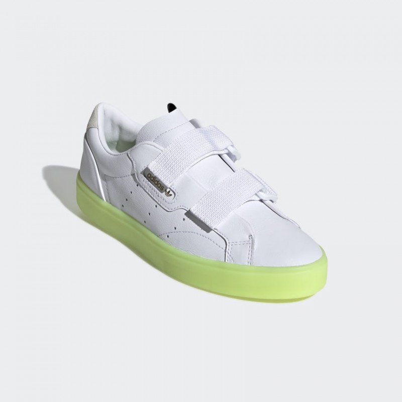 SEPATU SNEAKERS ADIDAS Wmns Sleek