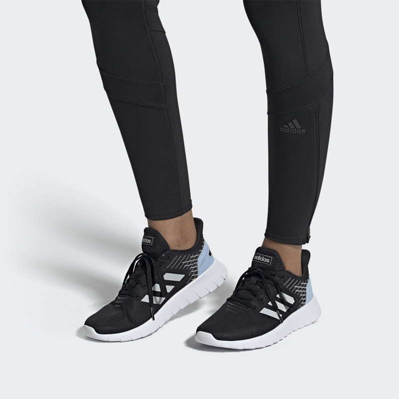 SEPATU LARI ADIDAS Wmns Asweerun
