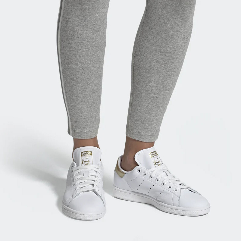 SEPATU SNEAKERS ADIDAS Wmns Stan Smith