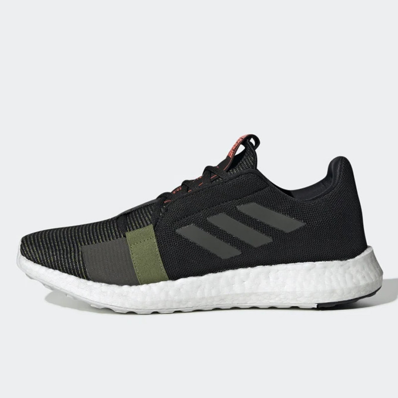 SEPATU LARI ADIDAS Senseboost Go