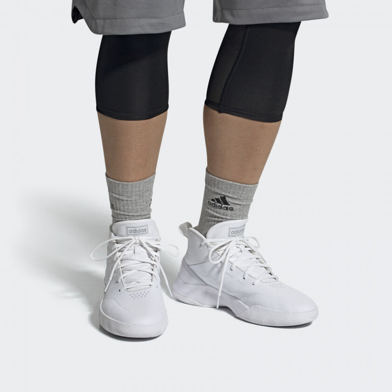 SEPATU BASKET ADIDAS Own The Game