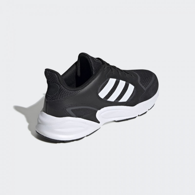 SEPATU LARI ADIDAS 90s Valasion
