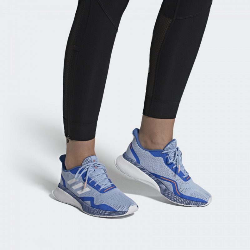 Wmns Nova Run X foto 2