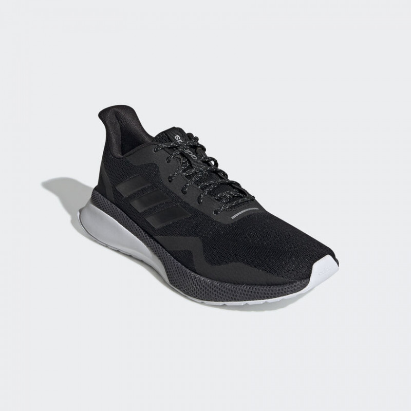 SEPATU LARI ADIDAS Wmns Nova Run X