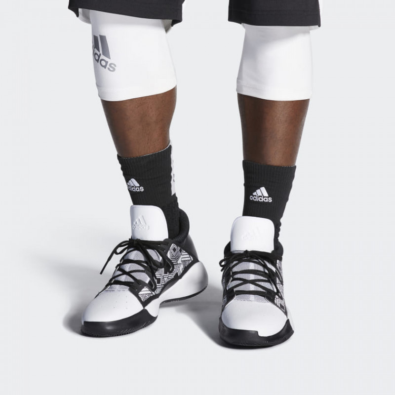 SEPATU BASKET ADIDAS Pro Vision