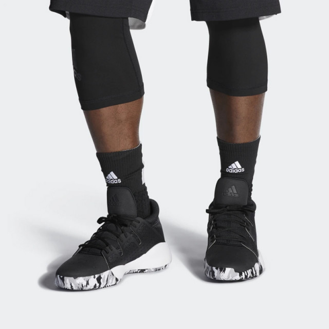 SEPATU BASKET ADIDAS Pro Vision