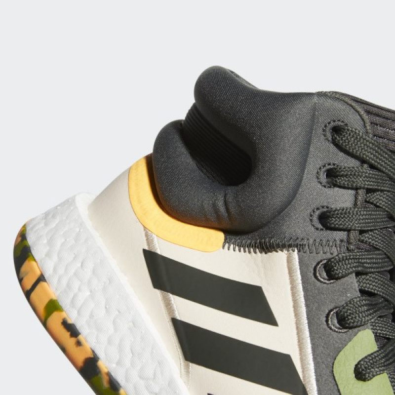 SEPATU BASKET ADIDAS Marquee Boost