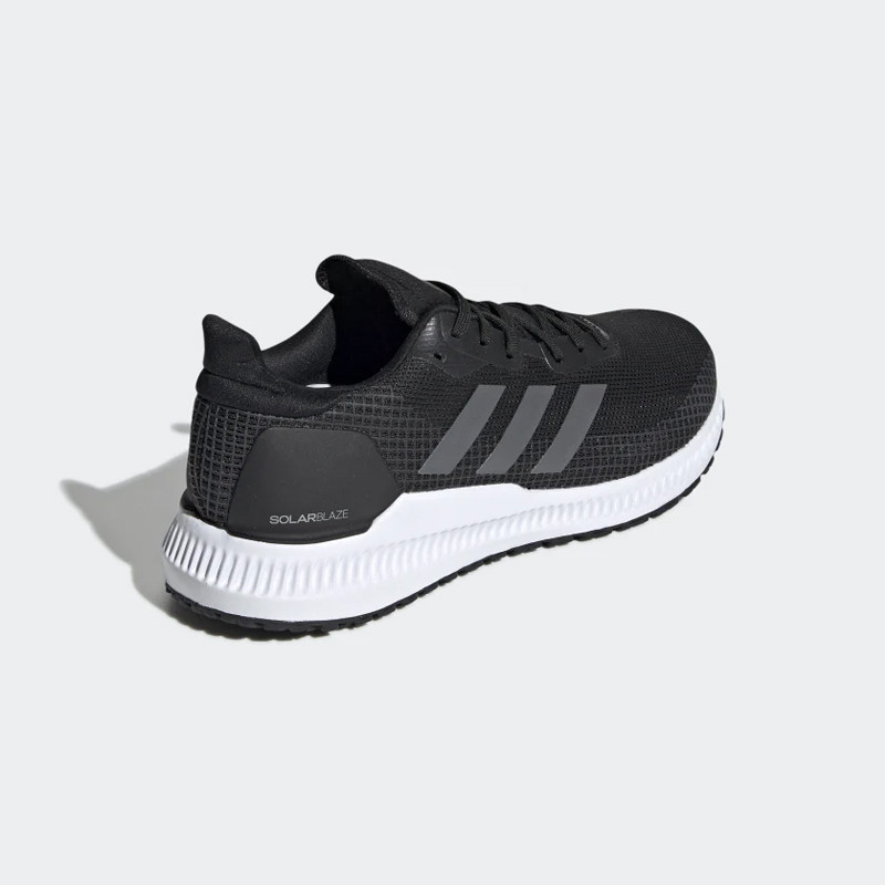 SEPATU LARI ADIDAS Solar Blaze