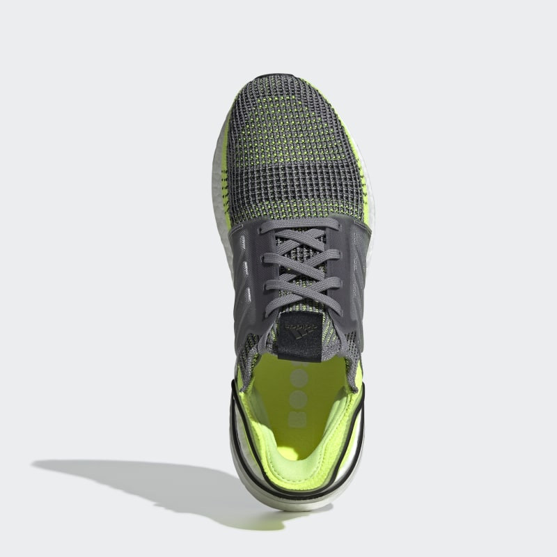 SEPATU LARI ADIDAS Ultraboost 19