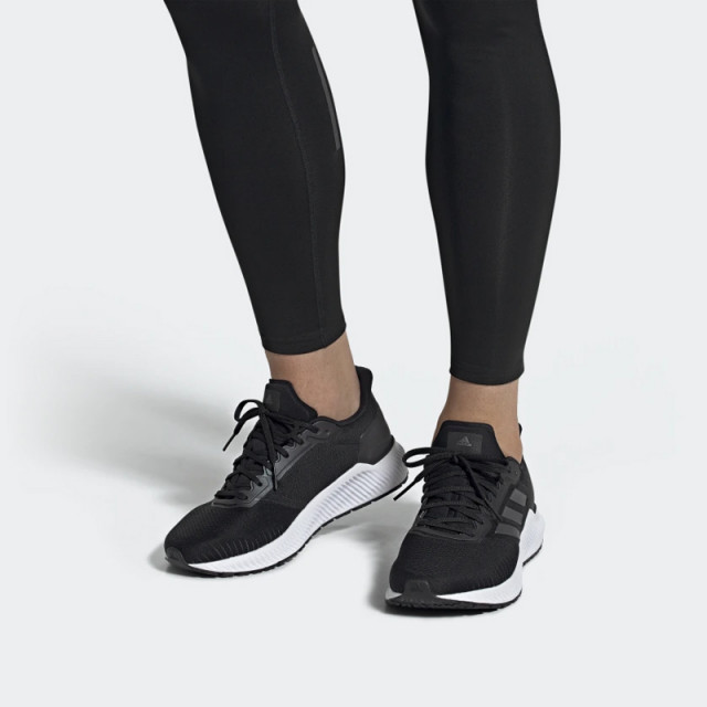 SEPATU LARI ADIDAS Solar Ride