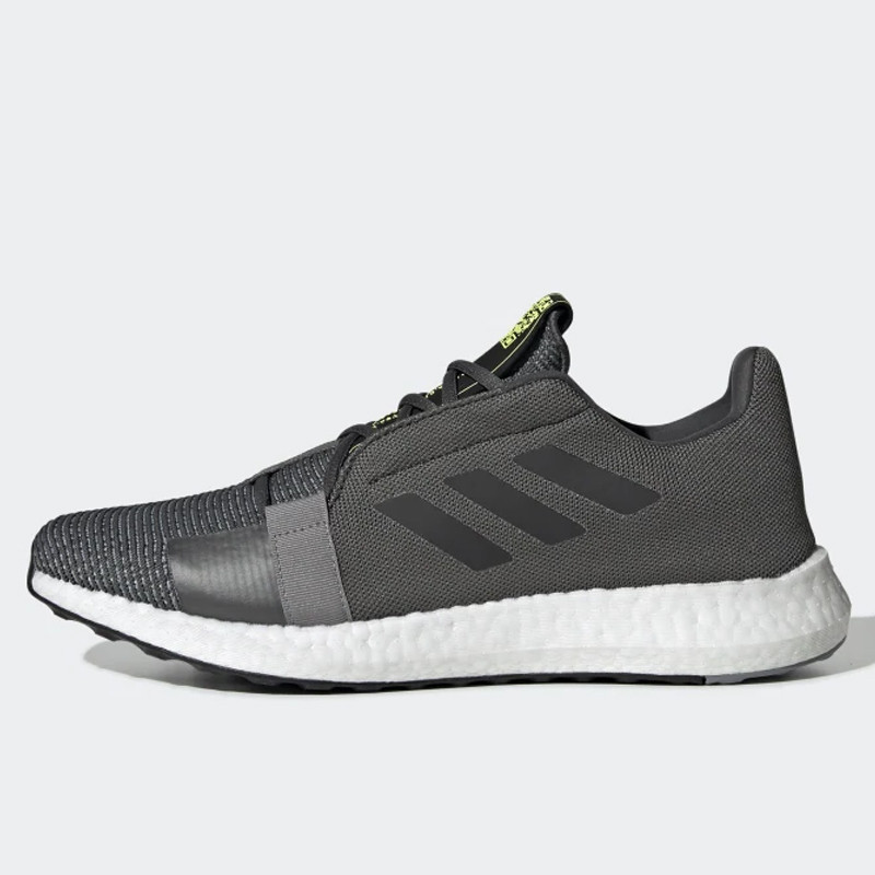 SEPATU LARI ADIDAS Senseboost Go
