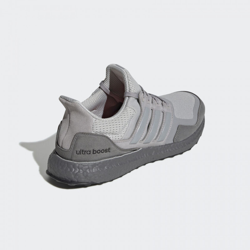 SEPATU LARI ADIDAS Ultraboost S&L