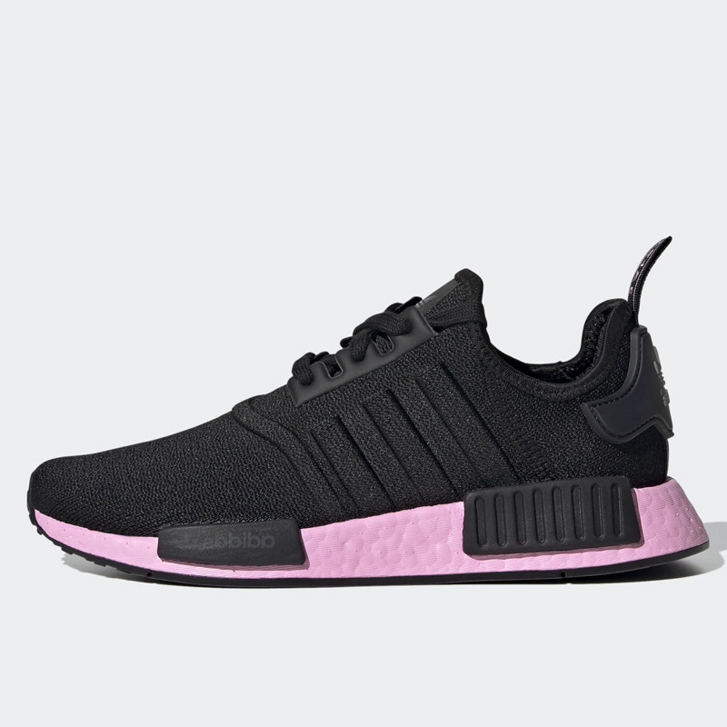 SEPATU SNEAKERS ADIDAS Wmns NMD_R1