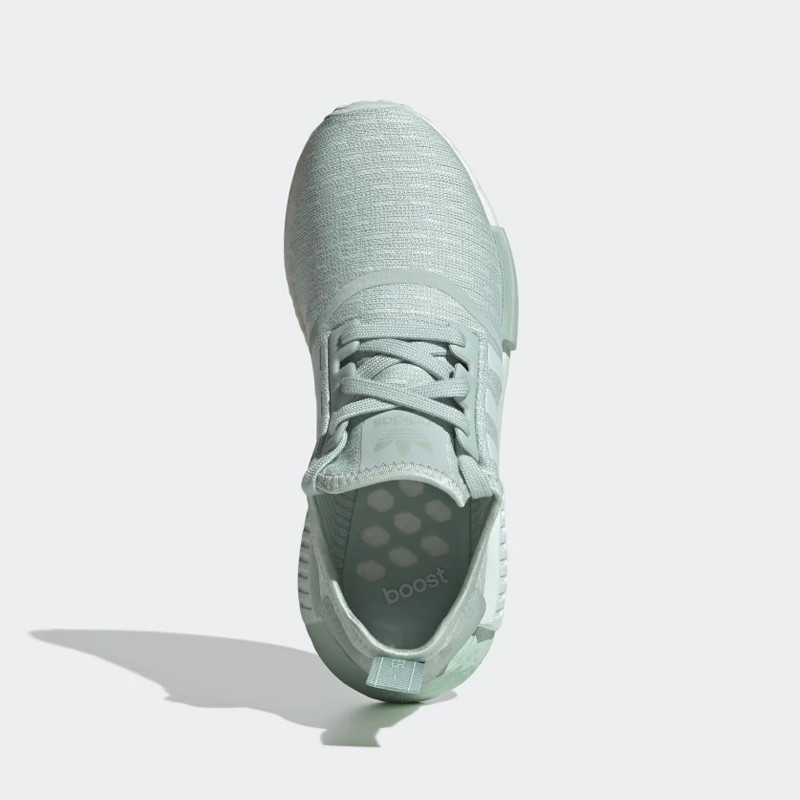 SEPATU SNEAKERS ADIDAS Wmns NMD_R1