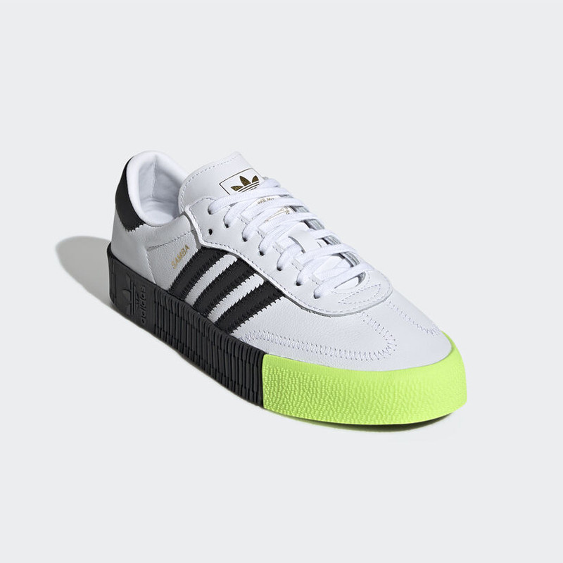 SEPATU SNEAKERS ADIDAS Wmns Sambarose