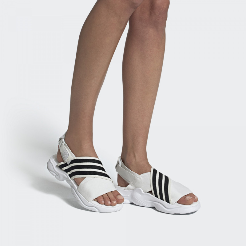 SANDAL SNEAKERS ADIDAS Wmns Magmur Sandals
