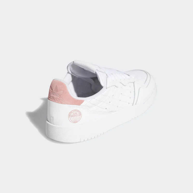 SEPATU SNEAKERS ADIDAS Wmns Originals Supercourt