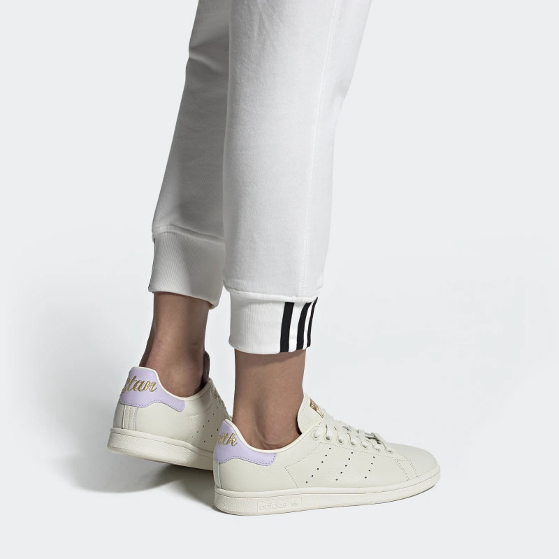 SEPATU SNEAKERS ADIDAS Wmns Stan Smith