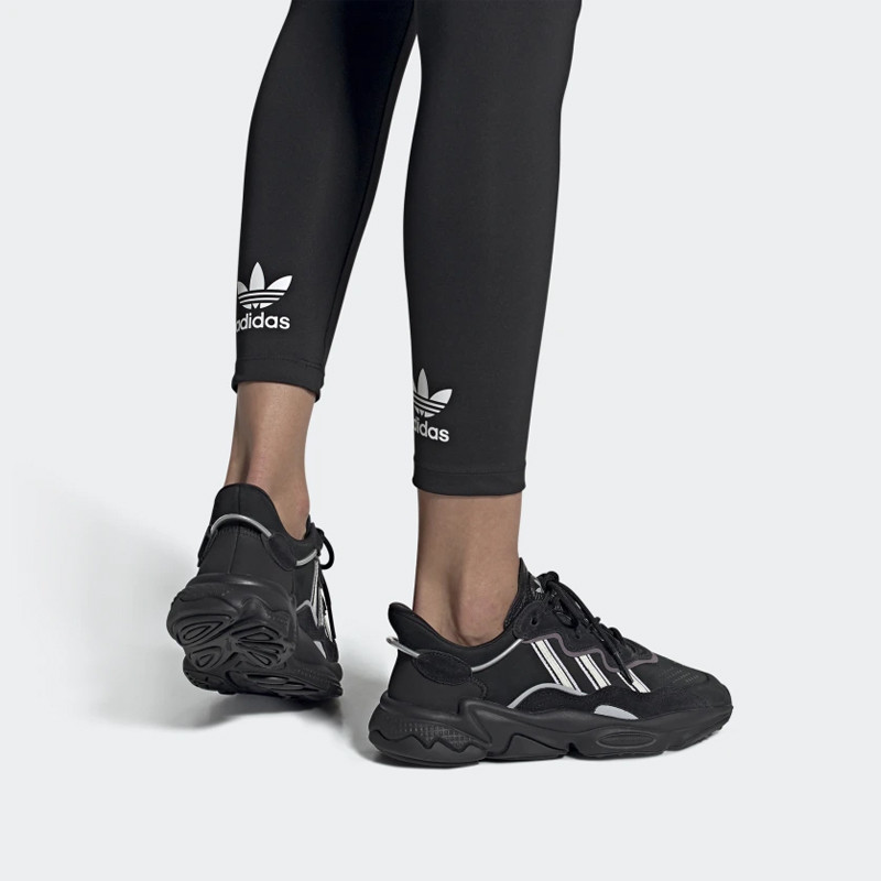 SEPATU SNEAKERS ADIDAS Wmns Ozweego