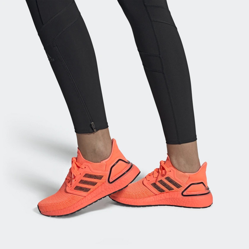 SEPATU LARI ADIDAS Wmns Ultraboost 20