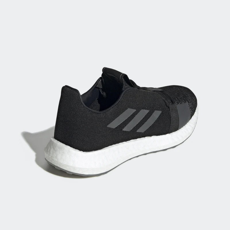 SEPATU LARI ADIDAS Wmns Senseboost Go