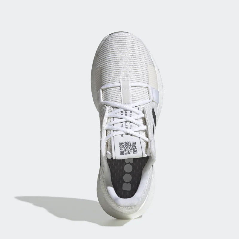 SEPATU LARI ADIDAS Senseboost Go