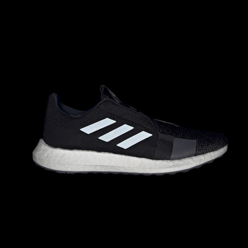 SEPATU LARI ADIDAS Senseboost Go
