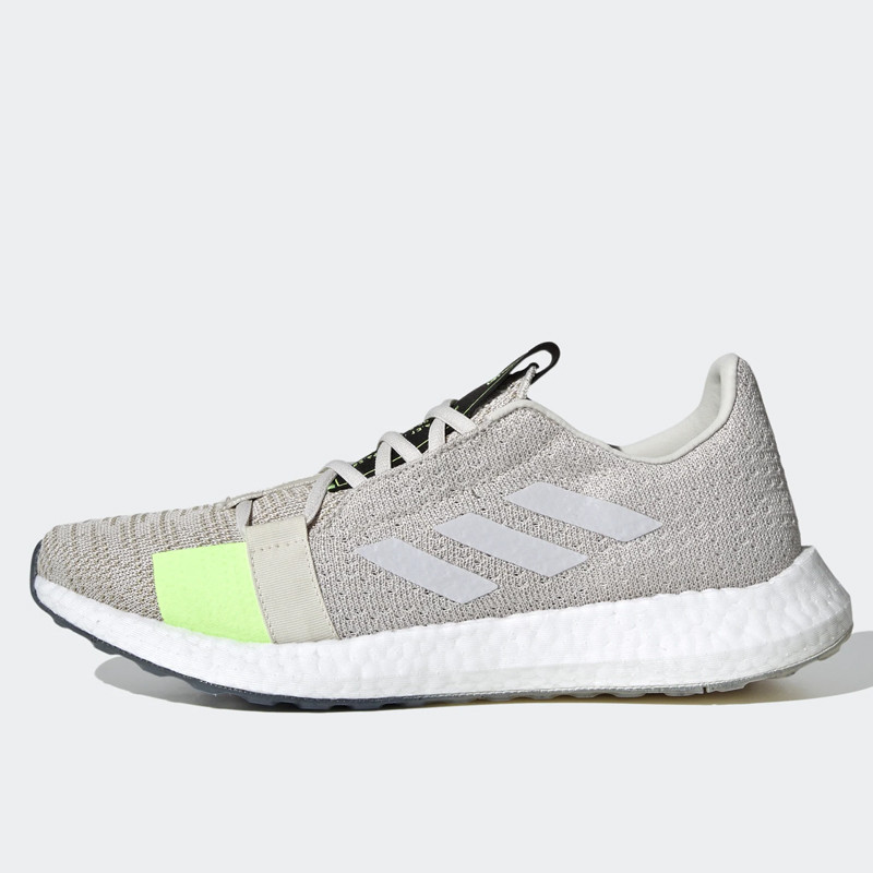 SEPATU LARI ADIDAS Senseboost Go