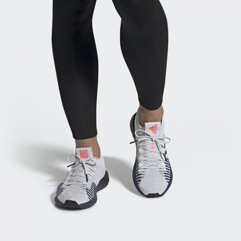SEPATU LARI ADIDAS Pulseboost Hd