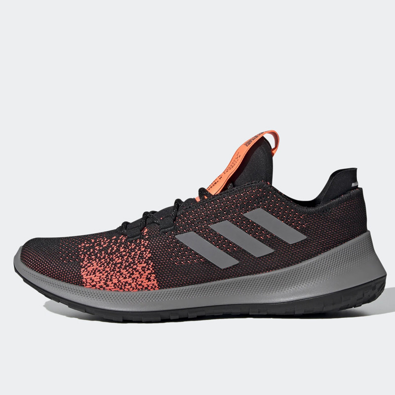 SEPATU LARI ADIDAS Sensebounce Plus Ace