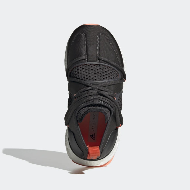 SEPATU LARI ADIDAS Wmns Ultraboost T
