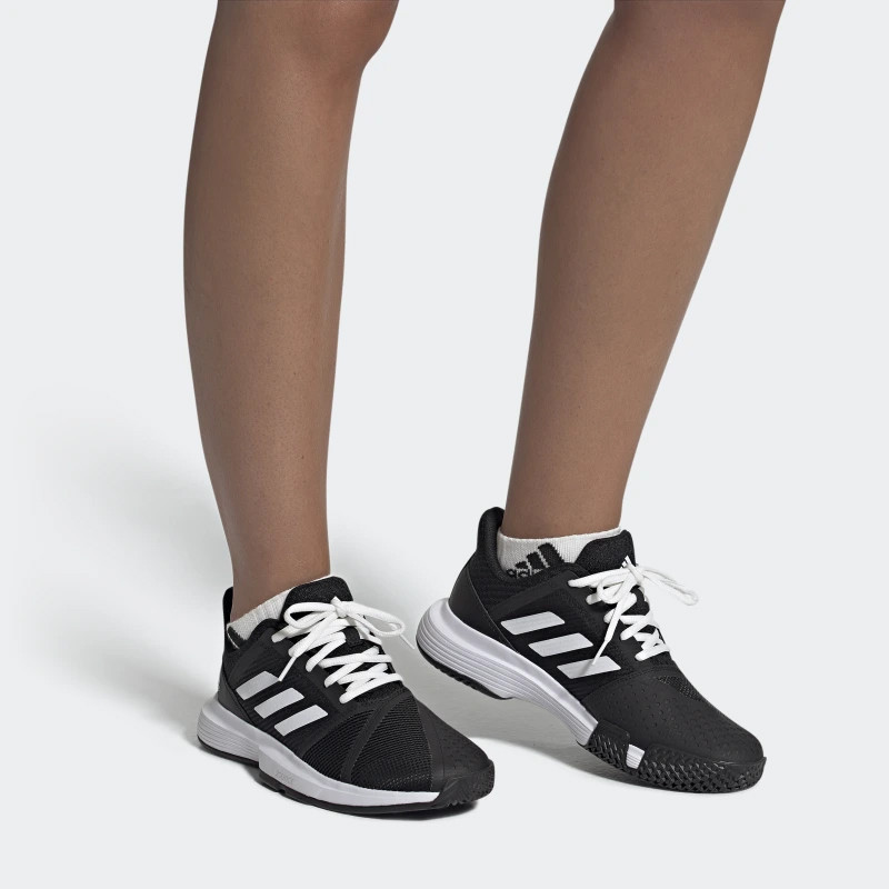 SEPATU TENNIS ADIDAS Wmns Courtjam Bounce